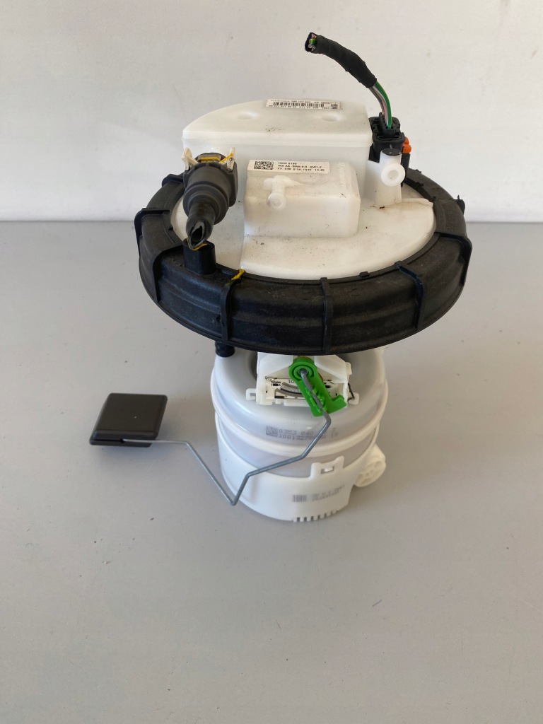 Купити Насос пального поплавок 1.2 puretech ii b 9851127180 opel mokka