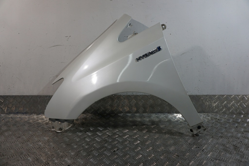 фото №1, Крыло левый перед 070 toyota prius + plus 12-16