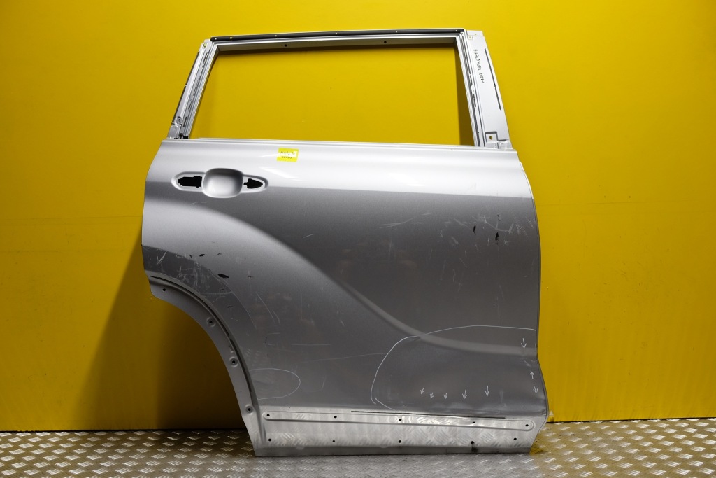 фото №1, Toyota highlander 2019 2020- двері задня праве usa