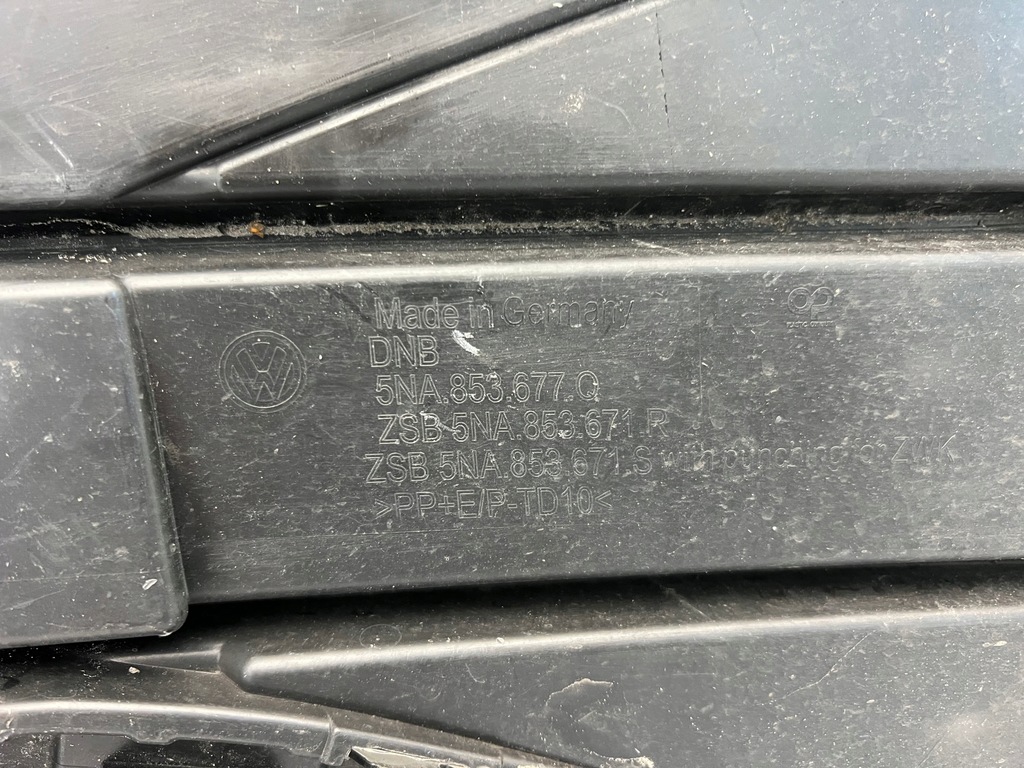 фото №8, Vw tiguan ii lift r-line решётка средняя бампера