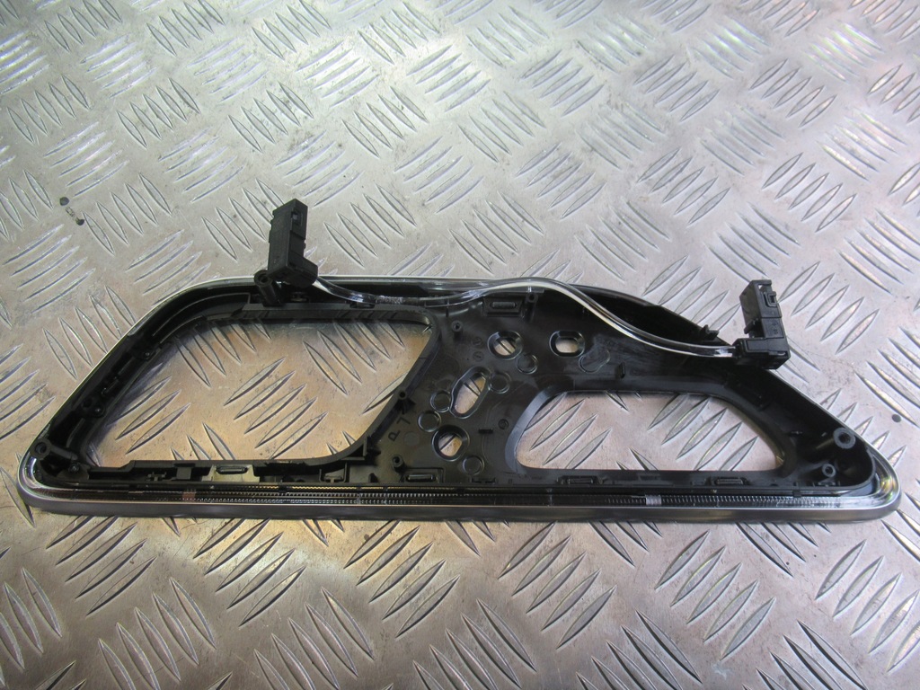 фото №13, Mercedes w206 накладки декоративні декори консолі двері тунель підсвічувані d298