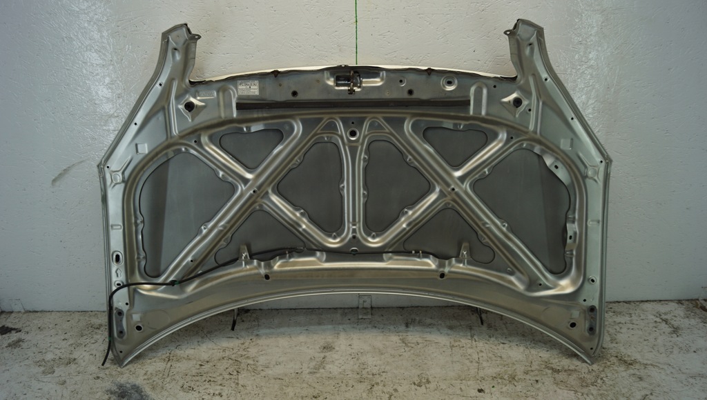 фото №12, Капот крышка двигателя toyota avensis verso 1c0