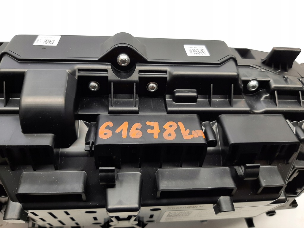 фото №9, Seat tarraco 2018- указатель счетчик приборная панель 5fj920790 61678km