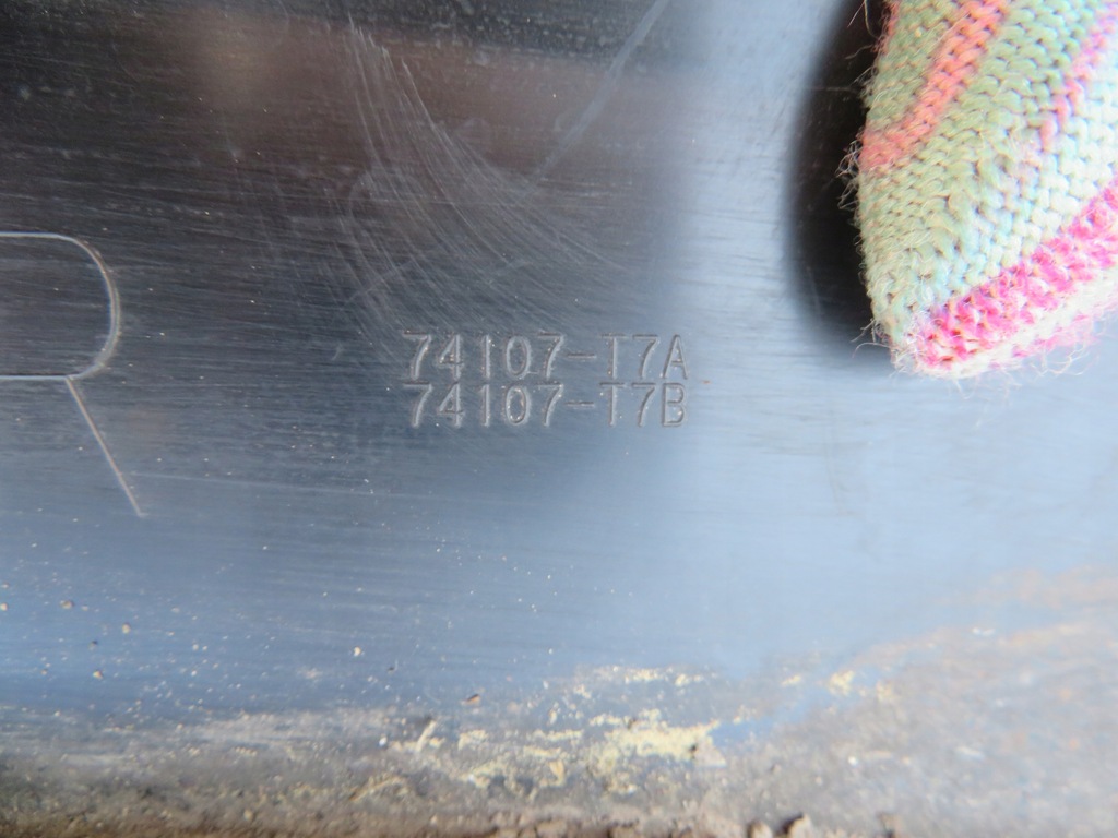 фото №11, Молдинг правая передняя honda hrv ii hr-v перед 74107-t7a