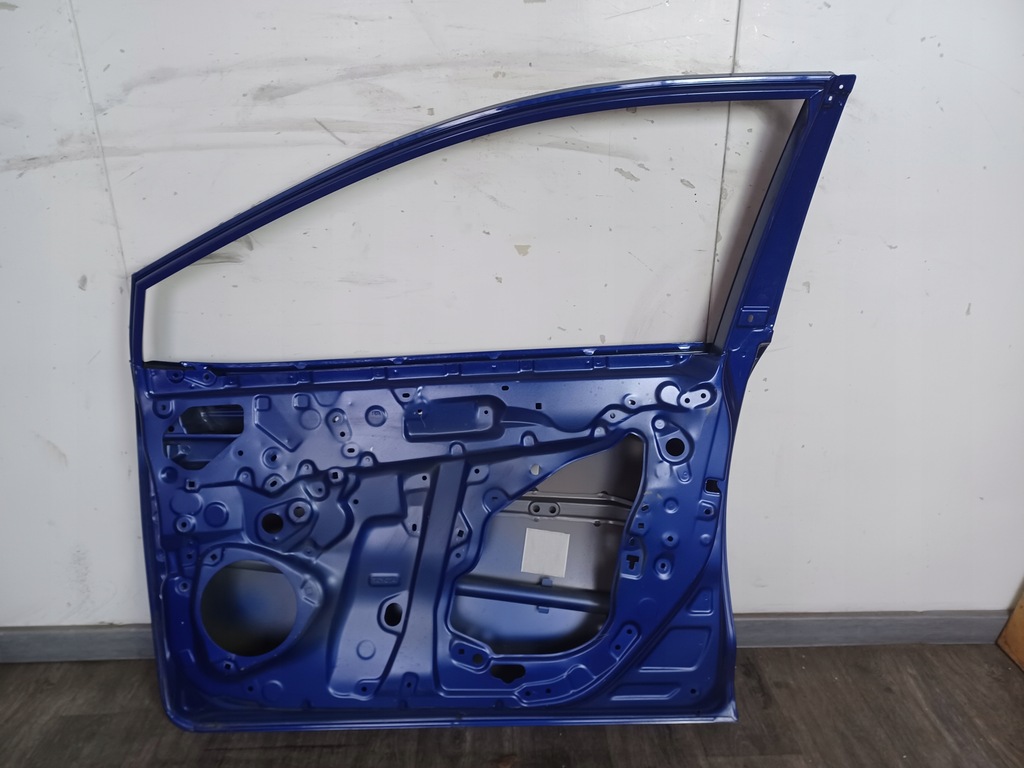 фото №15, Дверь -- toyota corolla e21 -- хэтчбек - sedan - kombi -- передние правое