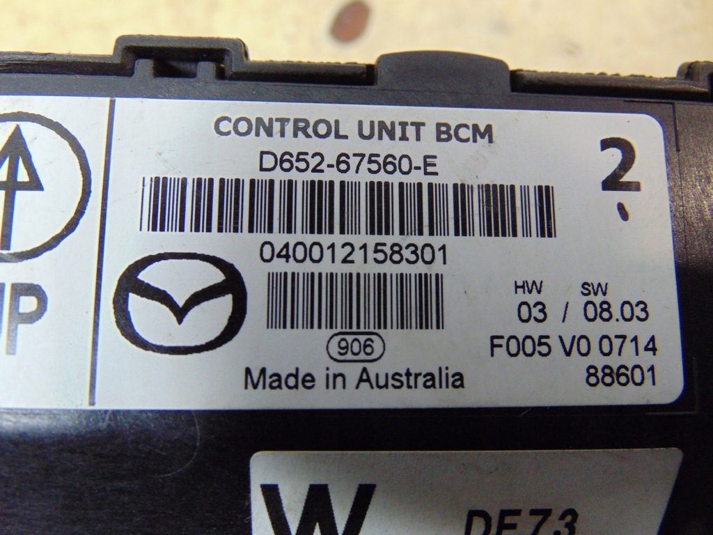 фото №7, Коробка модуль комфорту mazda 2 ii de d652-67560-e