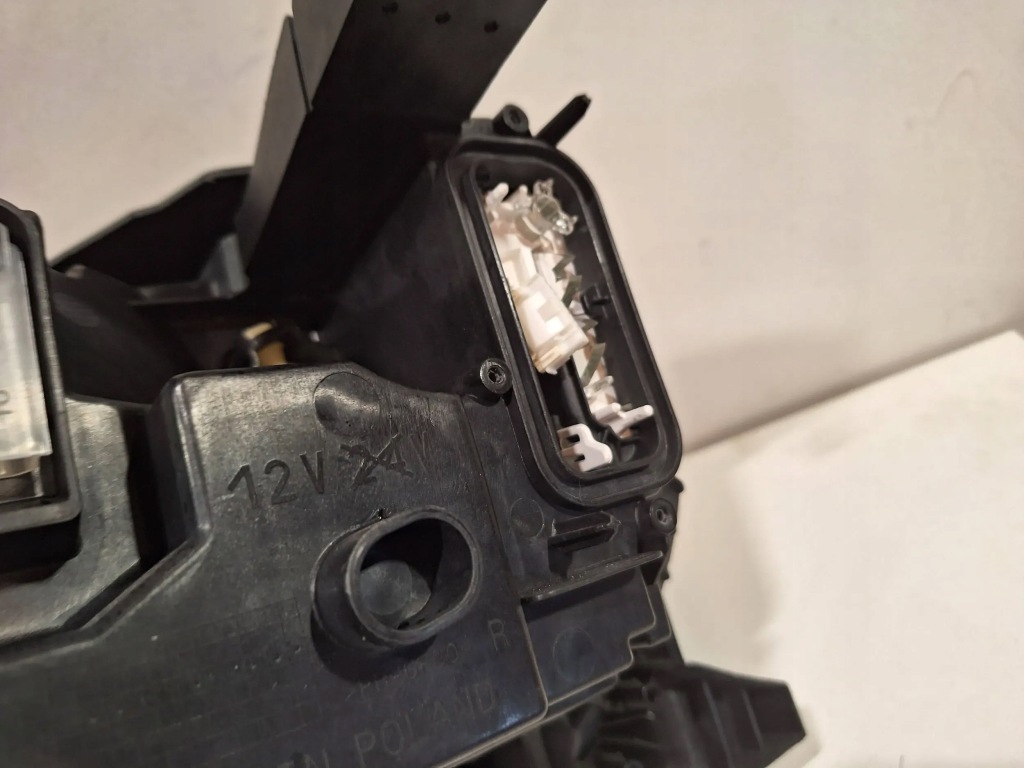 Фара перед правый  новая valeo full led 9834016680 opel mokka b 20- с Разборки