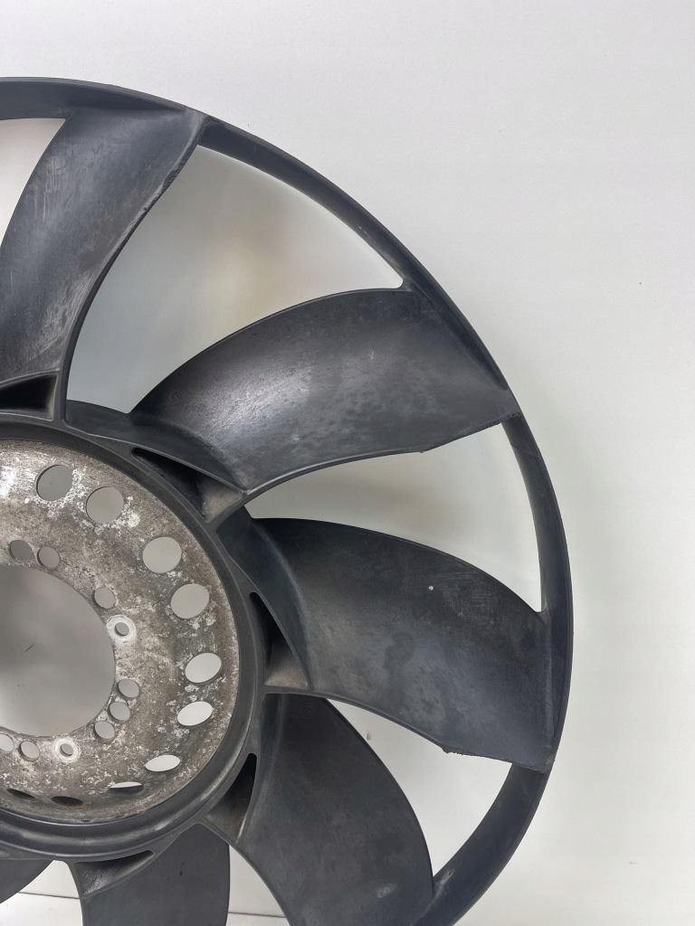 2002 bmw 7 e65 e66 вентилятор вентилятора радиатора 75047320 Недорого