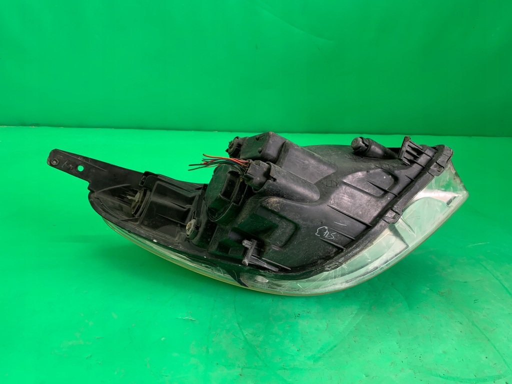 фото №8, Лампа левая передняя перед крепления całe комплект hyundai i20 i 08-12 europa