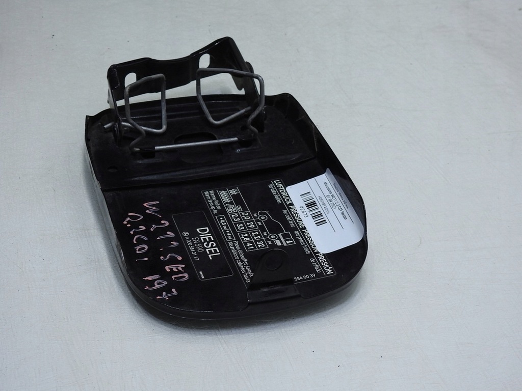 фото №7, Кришка заливної пального 197 mercedes w211