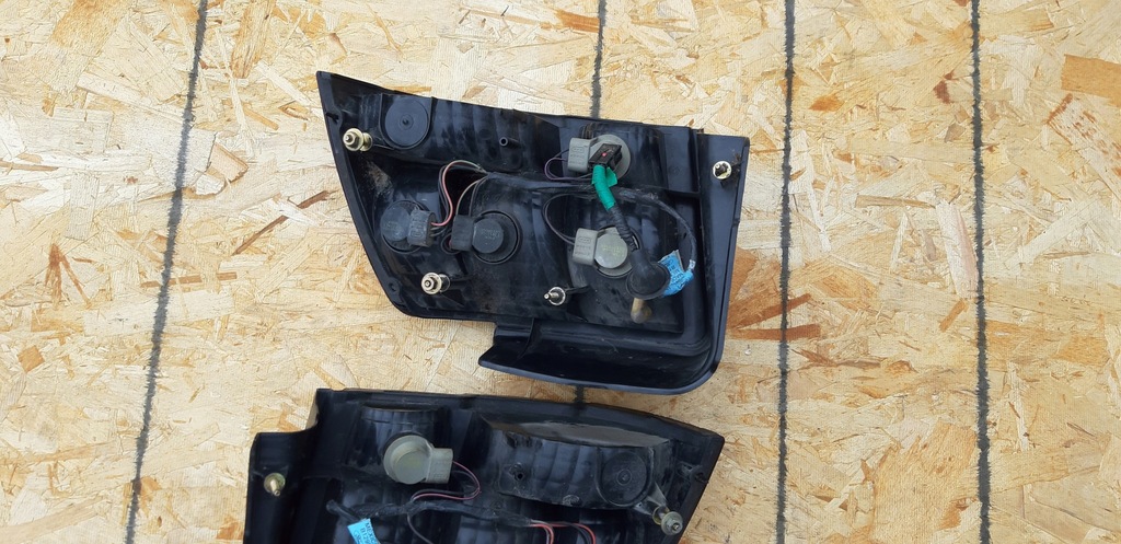 фото №7, Лампа задня задня ford mustang 99-04r