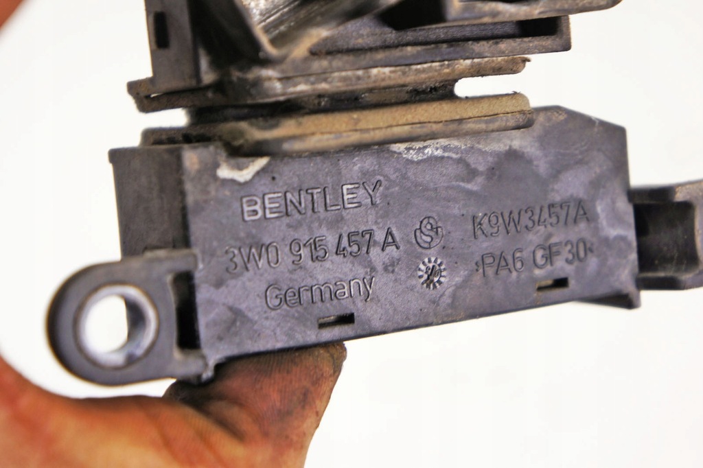 фото №5, Ir263 bentley flying spur i соединитель питания клемма