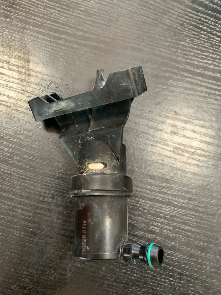 фото №1, Омыватель фара bmw 7 e65 e66