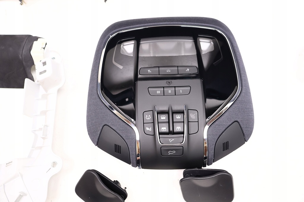 фото №9, Maserati levante стеля панорама