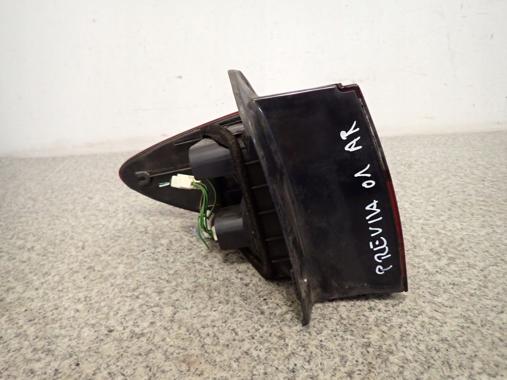 фото №5, Toyota previa 00-02 лампа задняя правая наружная