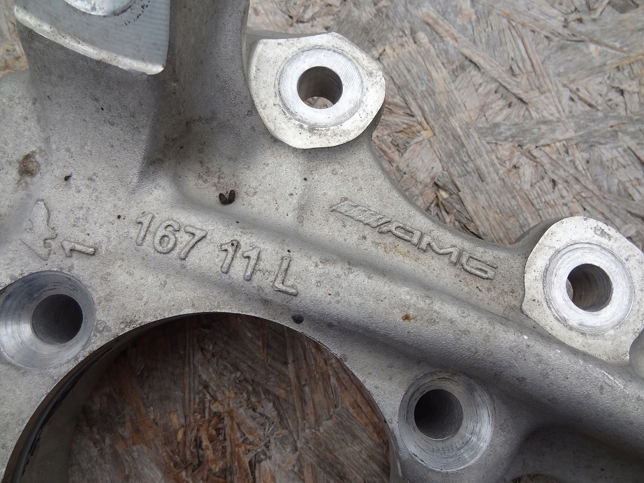 Левая поворотный кулак задняя 16711l mercedes gle w167 amg в Украине