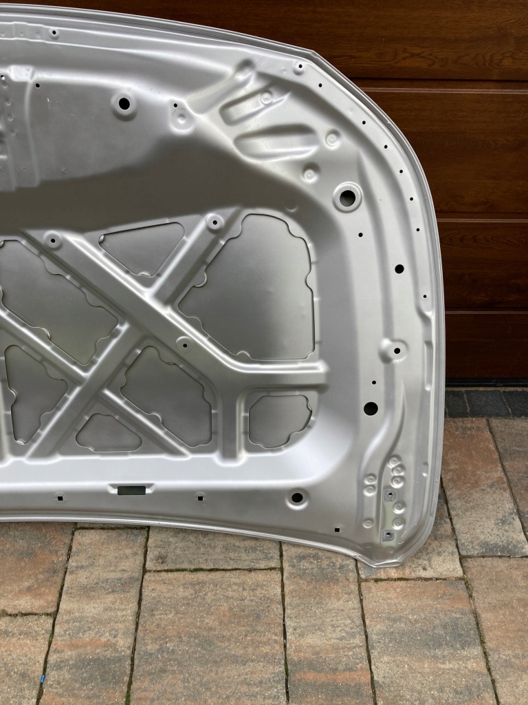 Suzuki s-cross 2021- капот grad в Україні