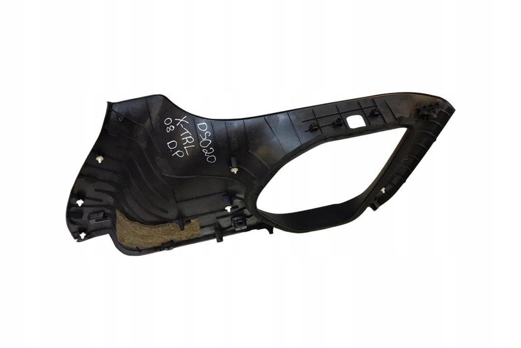 фото №8, Захист замка кришки nissan x-trail t31 84940jg00a 2.0l дизель 110kw 2009