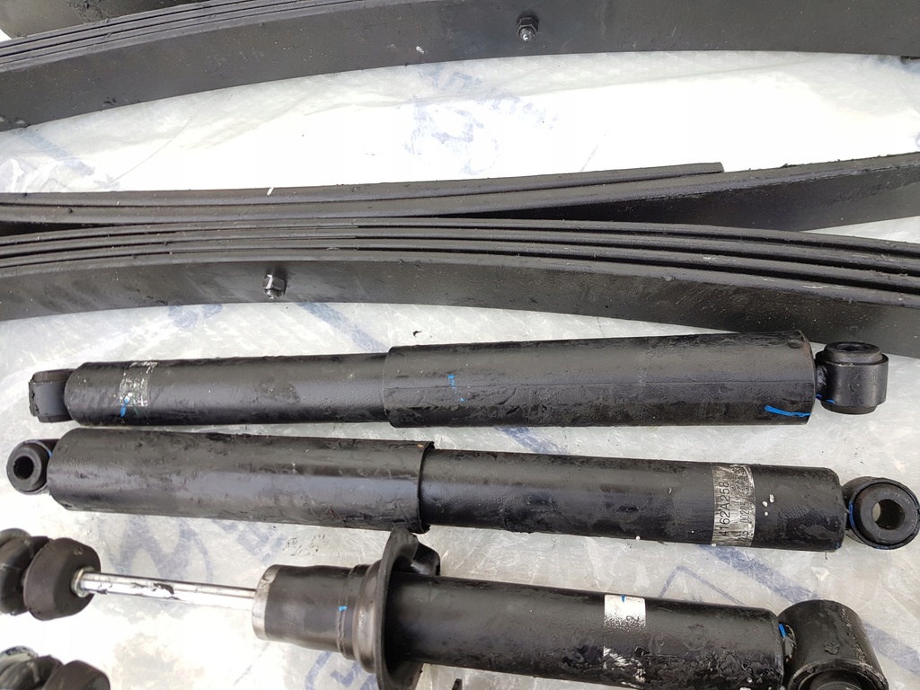 фото №10, L200 fullback 20- рессора рессоры щетки кронштейн