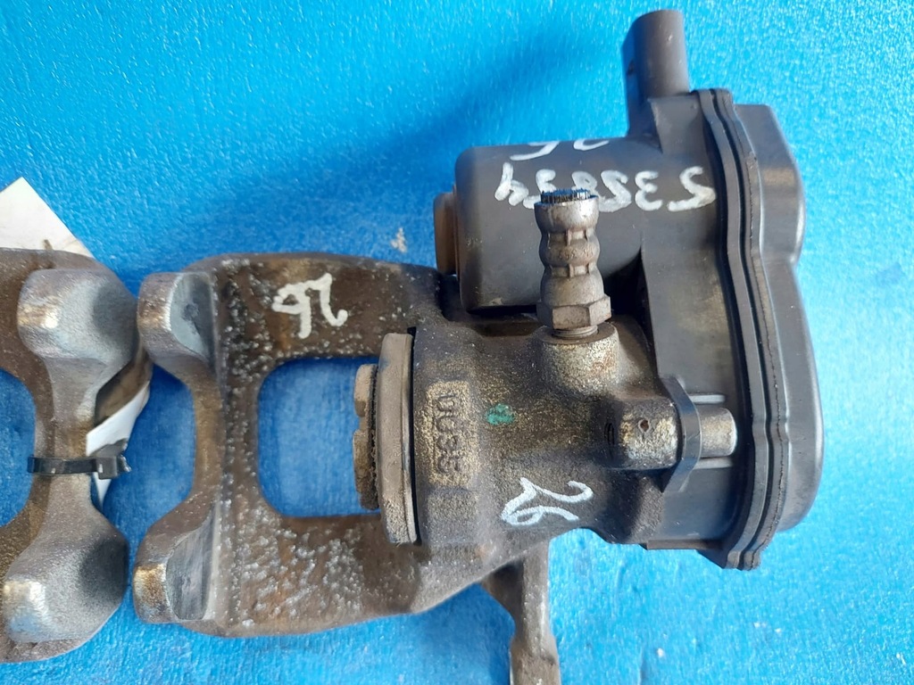 фото №4, Суппорты jeep renegade l/p задняя 55611c,55610c kpl