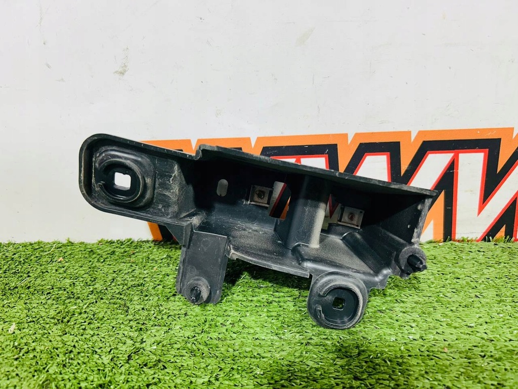 фото №8, Направляющая бампера правый задняя jaguar i-pace x590 j9d3-17e800-ab