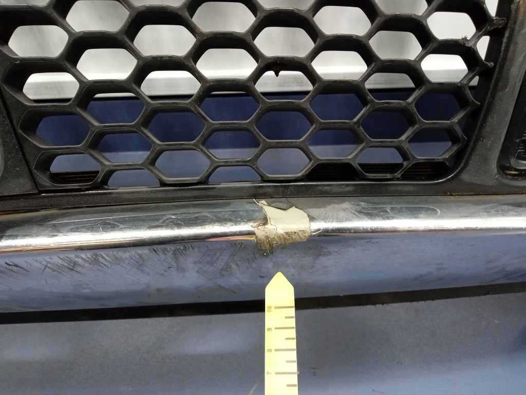 Grand cherokee wk2 fl 13-17 бампер перед overland Зі Шроту