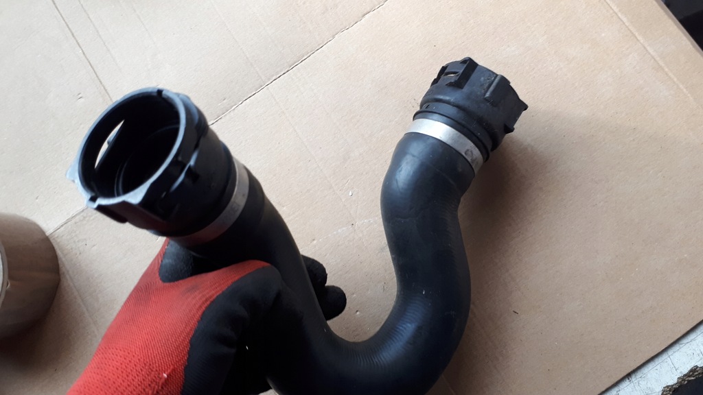 фото №6, Sq5 8r q5 шланг wąż wody 3.0 tfsi 8r0121101c