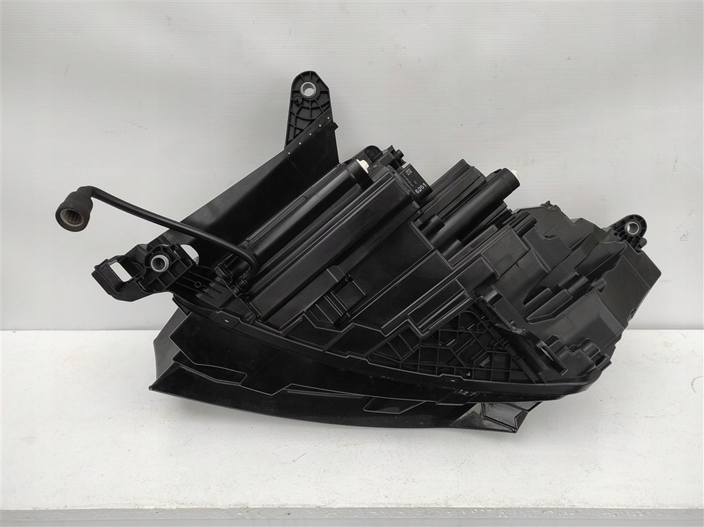 фото №11, Лампа правая перед skoda enyaq full led 5lb941016a