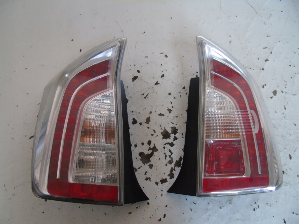 фото №1, Лампа правый задняя toyota prius iii