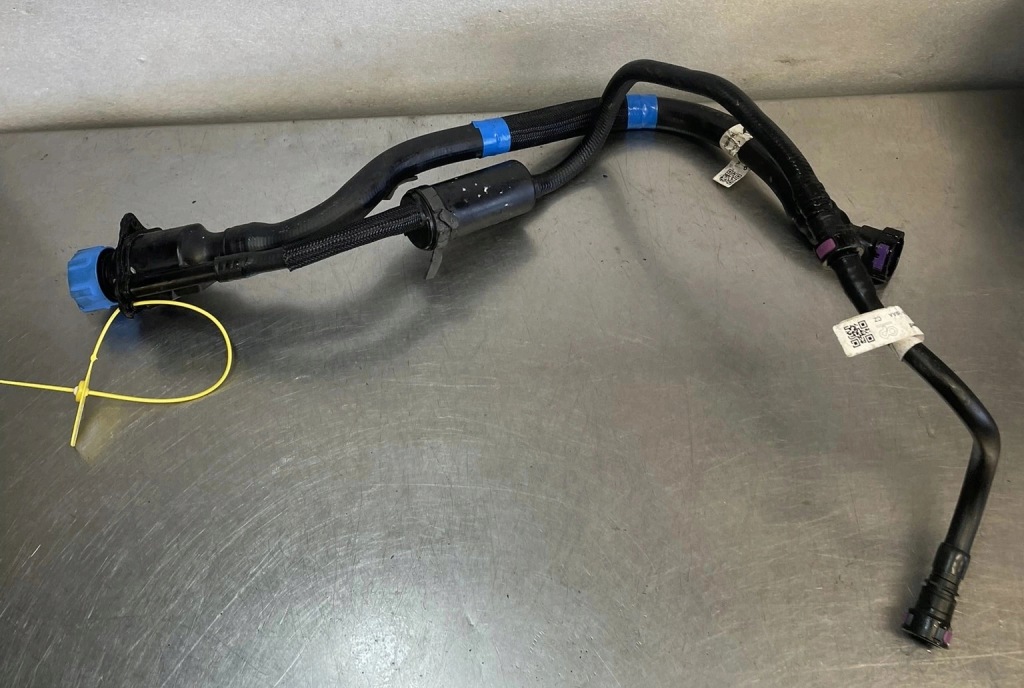 Купить Заливная горловина крышка adblue пабтрубок  renault trafic iii iv 172b05169r