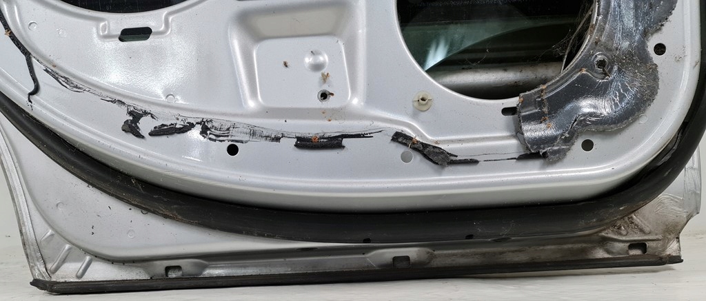 фото №7, Двері лівий задня 744 mercedes w203 kombi