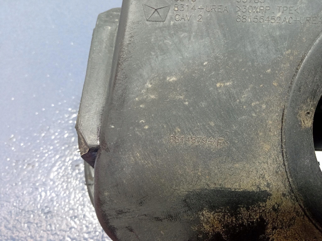 фото №6, Jeep grand cherokee wk2 lift кришка заливної пального pau