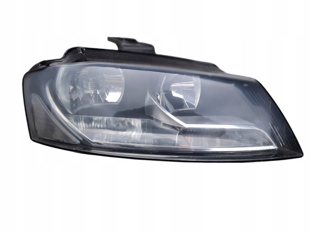 Купити Audi a3 рестайлінг  2009-12 рік 8p0941004 лампа права звичайна