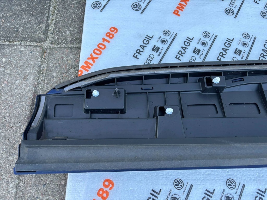 фото №11, Audi q7 sq7 ii 4m0 s-line 19- lift молдинг дверь правая перед 4m0583960n