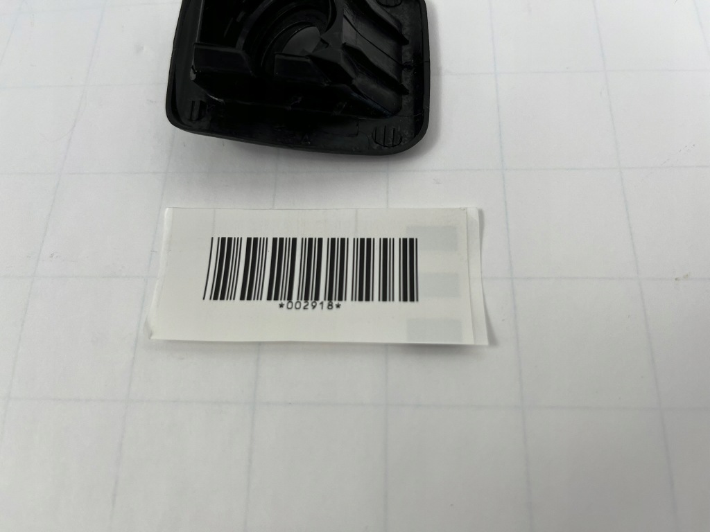 Защита заглушка подголовник задний сиденье mercedes w124 sedan купе 1249780029 Оригинал