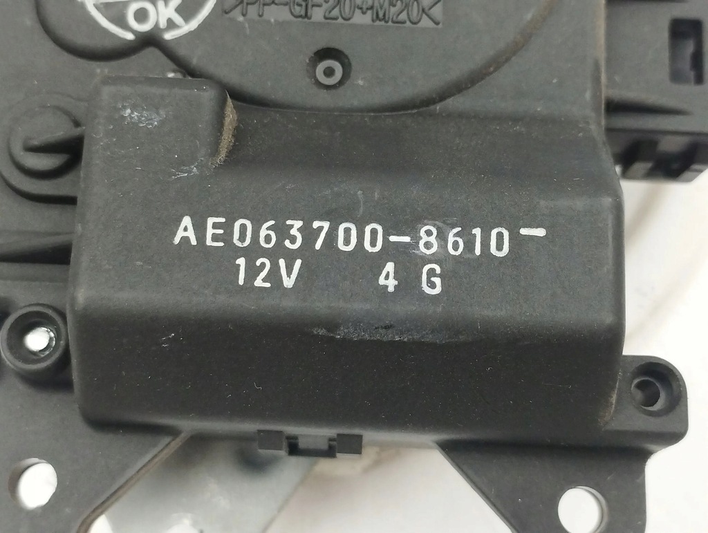 фото №7, Toyota corolla verso ar10 2005 моторчик обігрівача