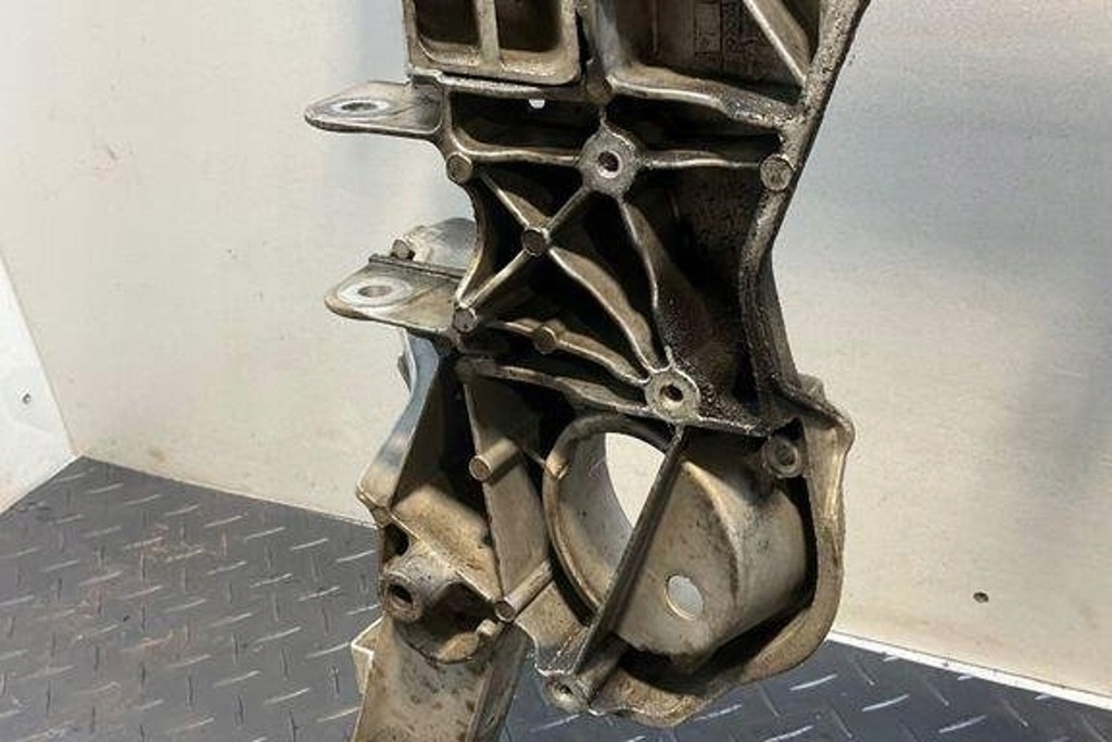 фото №12, Підрамник передні bmw 5 f10 6799321 4.4l бензиновий 2015