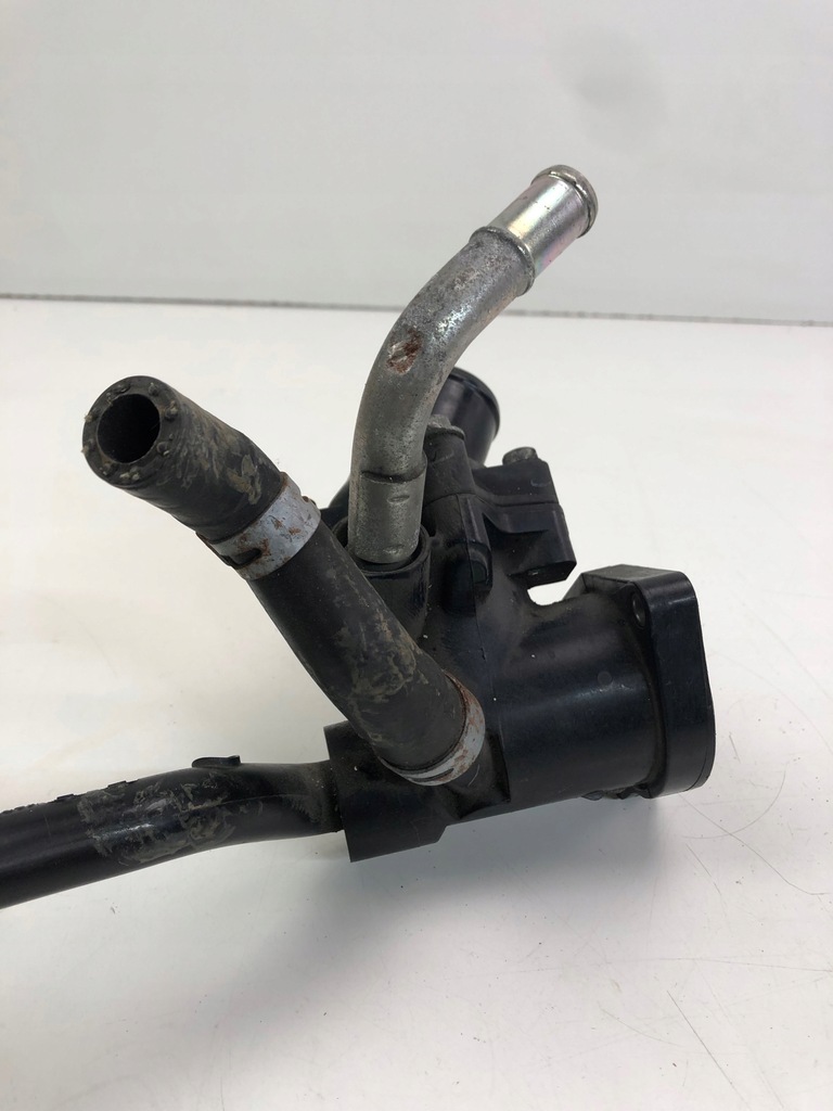 фото №9, Toyota корпус корпус термостата 16320-or011 труба 16278-0r020