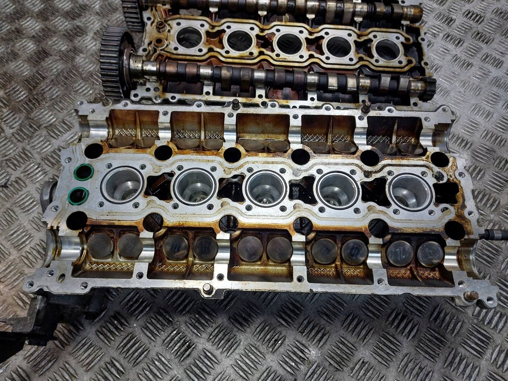 фото №10, Головка + валы volvo s40 ii 2.4 20v 8642289 8642291 8692552 8658495