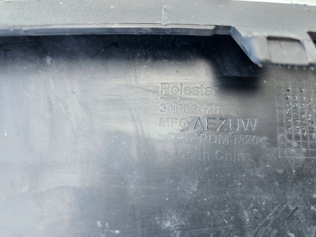 фото №11, Dół бампера спойлер молдинг бампер polestar ii 2 2020- перед передній