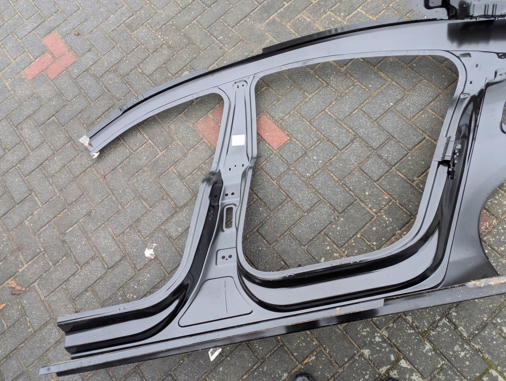 Купити Peugeot 508 2 седан bok крила поріг правий стійку  обшивка новий оригінал