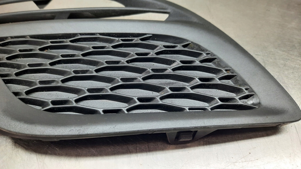 фото №6, Решітка бампера права 31290658 volvo xc60