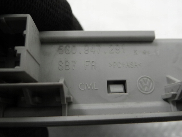 фото №8, Vw touran iii лампа освещение кабины 5g0947291