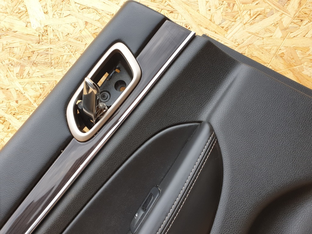 фото №5, Jeep grand cherokee wk2 обшивка дверь левый задняя молдинг