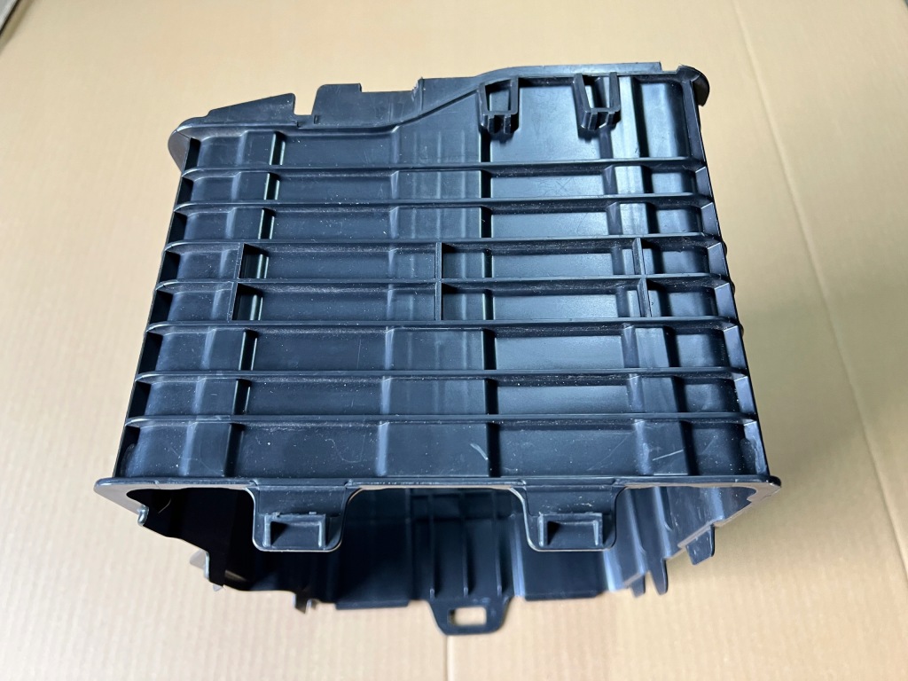 Renault captur i 1 корпус аккумулятор оригинал демонтаж Киев