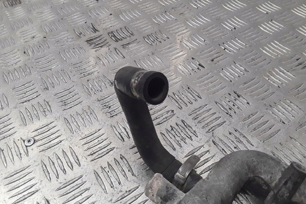 фото №6, Труба охлаждение alfa romeo gt 937_ b833 1.9l дизель 125kw 2008