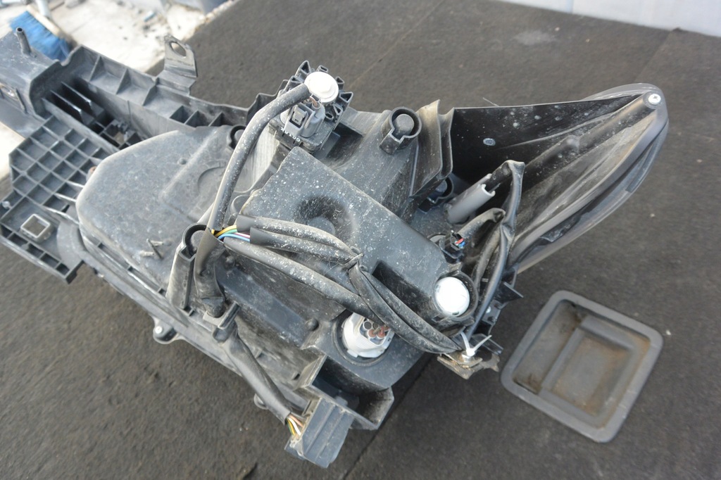 фото №10, Mazda cx9 tc ii 16- лампа правая перед led usa