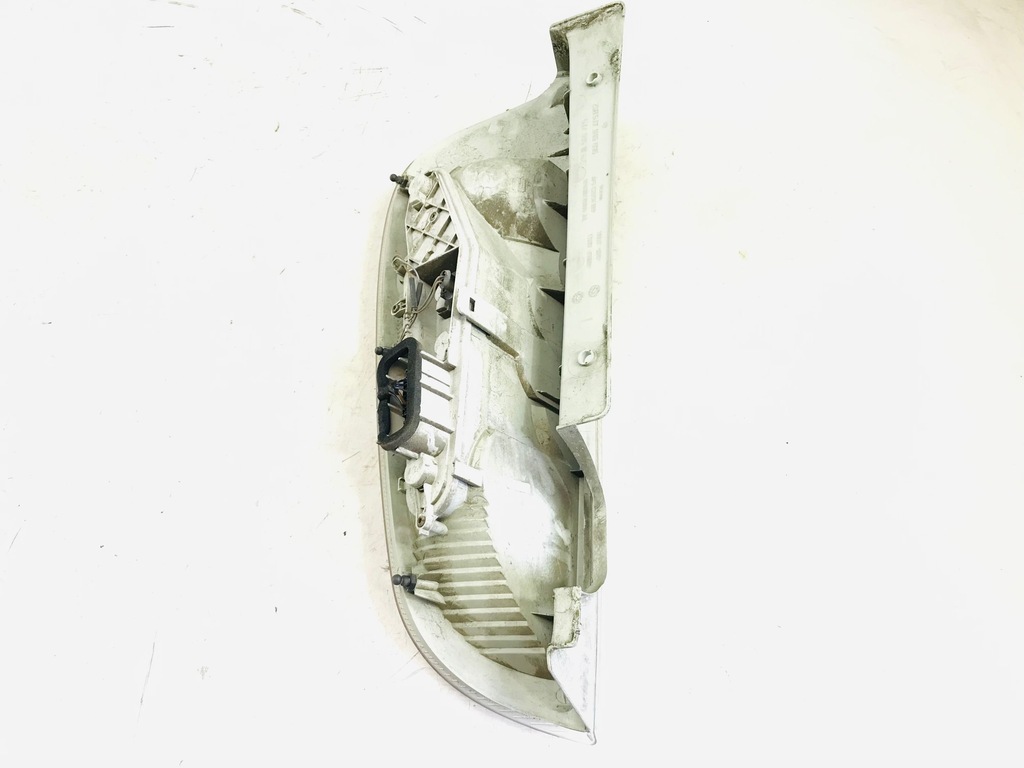 фото №8, Skoda roomster 5j 2008 левая сторона лампа задняя