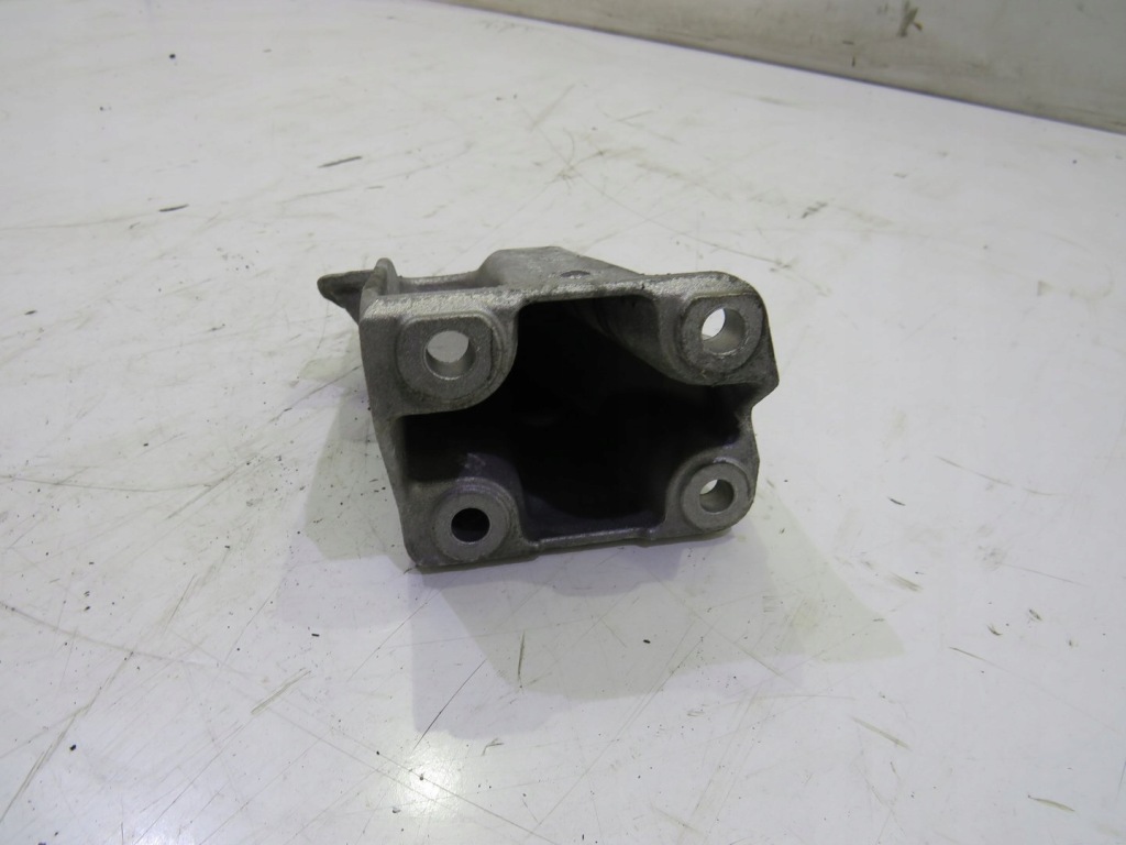 фото №5, Кронштейн двигателя bmw 1 f20 1.6 tb 6788608