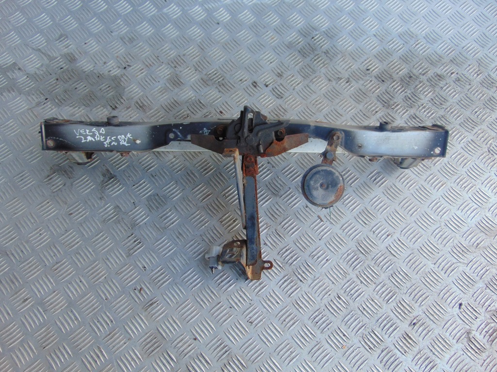 фото №1, Toyota corolla verso pas передний верхний 04-